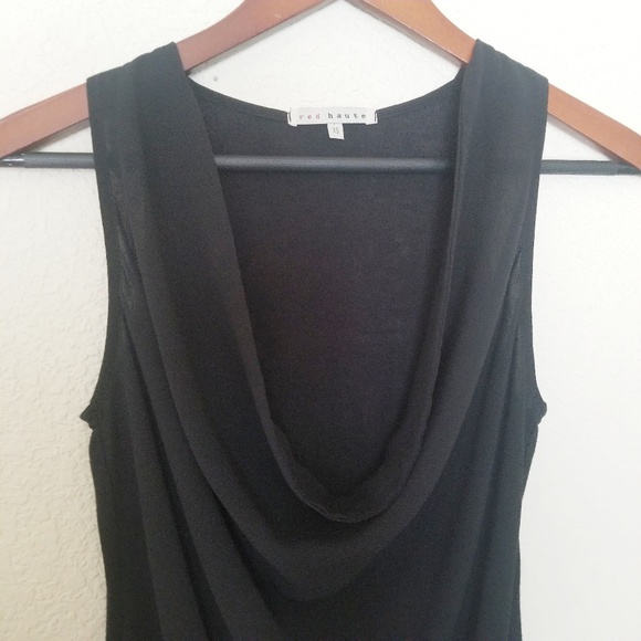 🛍RED HAUTE of Anthropologie Black curved tank top - Picture 2 of 8